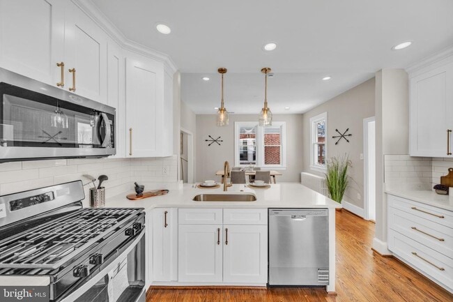Building Photo - 6018 2nd St NW