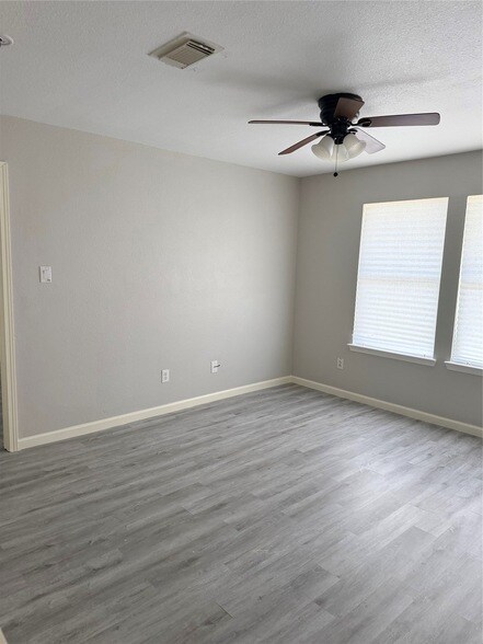 Building Photo - 3851 Bridgebluff Ln