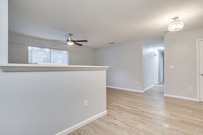Building Photo - 2618 Bomar Ave