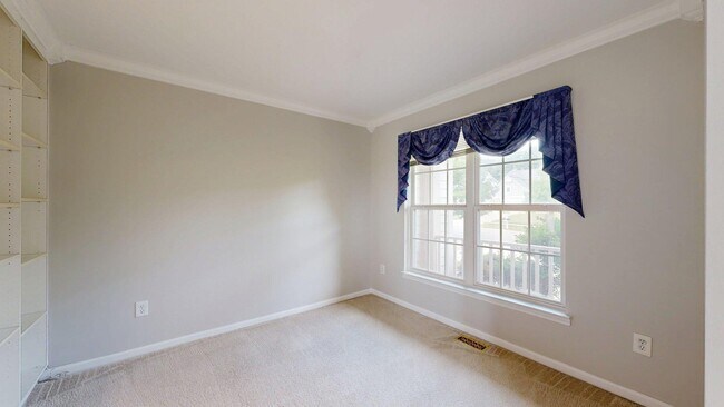 Building Photo - 4890 N Ridgeside Cir