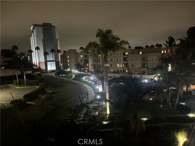Building Photo - 8889 Caminito Plaza Centro