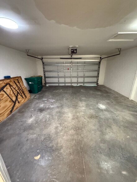 Building Photo - 1222 S Alhambra Cir