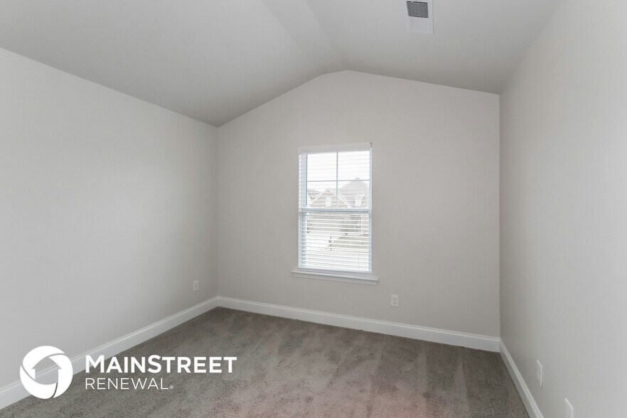 Building Photo - 253 Union Station Dr