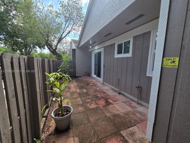 Building Photo - 15798 Woodgate Ct