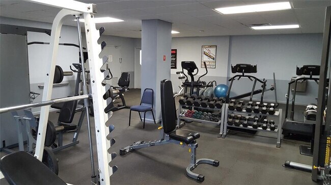 Building Photo - 3500 Galt Ocean Dr