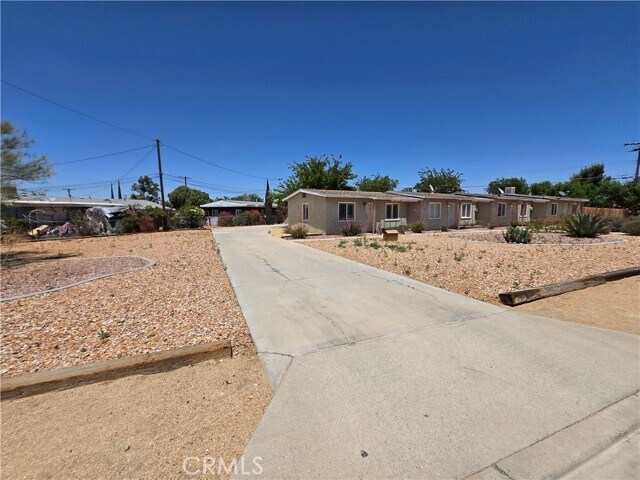 Building Photo - 16340 Villa Dr