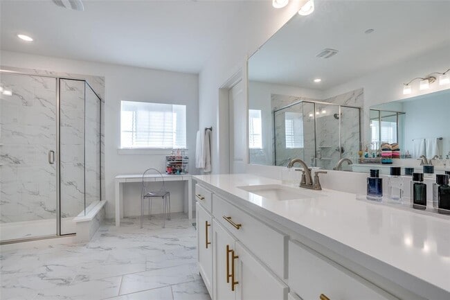 Building Photo - 429 Madison Ave