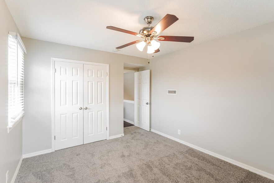 Building Photo - 2605 Paddle Wheel Dr