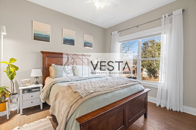 Building Photo - 4 Lola Lilly Pl