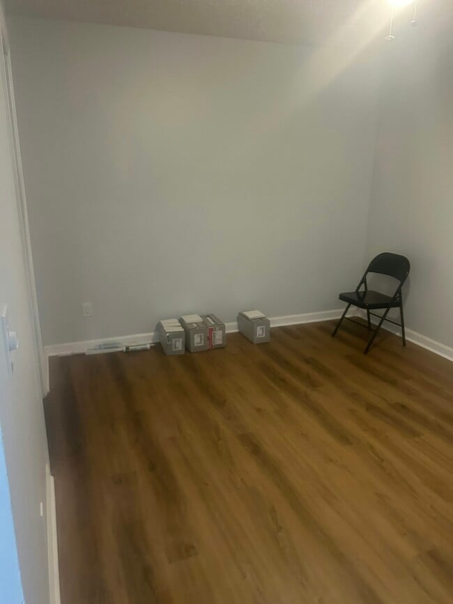 Building Photo - 1230 Hanover Pl