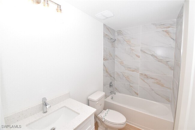 Building Photo - 5051 Foxhall Rd