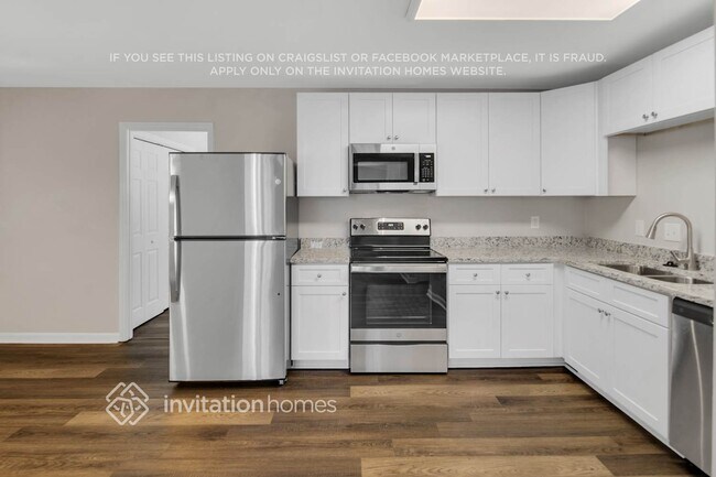 Building Photo - 7112 David Ave