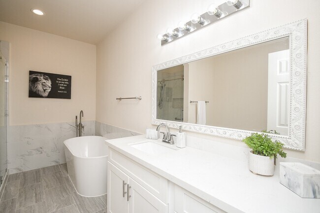 Building Photo - 21839 Manitou Falls Ln