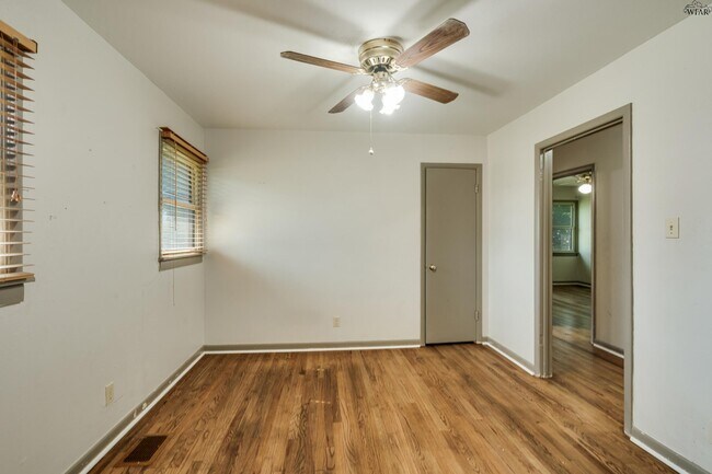 Building Photo - 4300 Hughes Dr