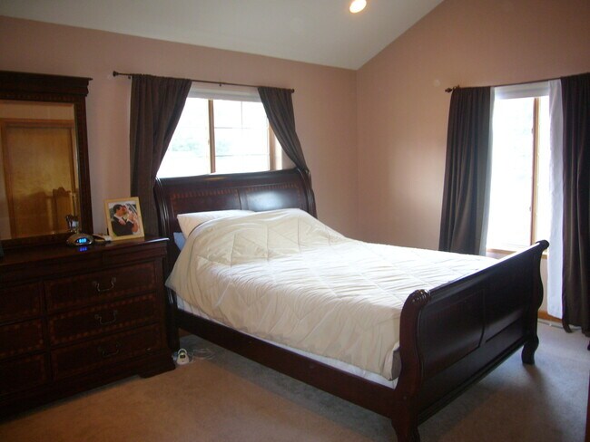 Building Photo - Beautiful Bailey 3 Bedroom, 2 Bath Home