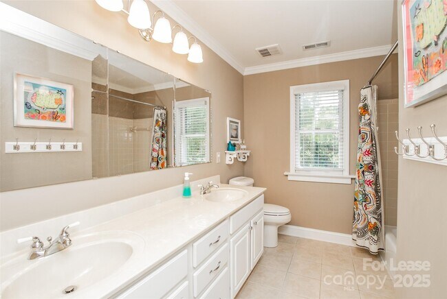 Building Photo - 5724 Ivygate Ln