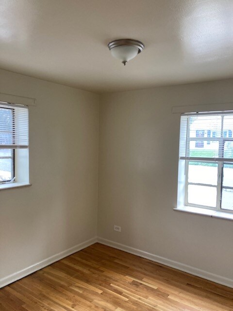 bedroom - 52 S Alcott St