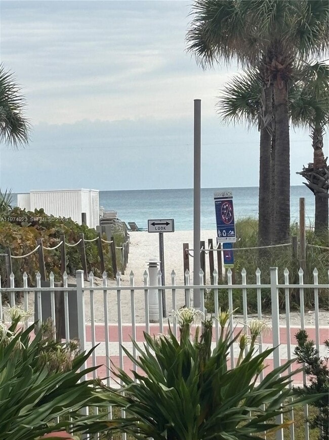 Building Photo - 5845 Collins Ave