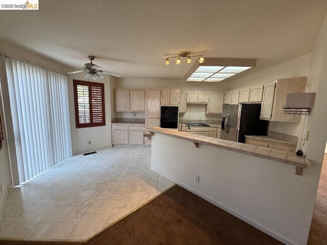 Building Photo - 2771 Cherry Hills Dr