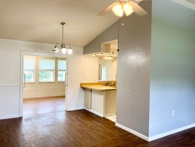 Building Photo - Available Now! 2 bedroom, 1.5 bath home wi...