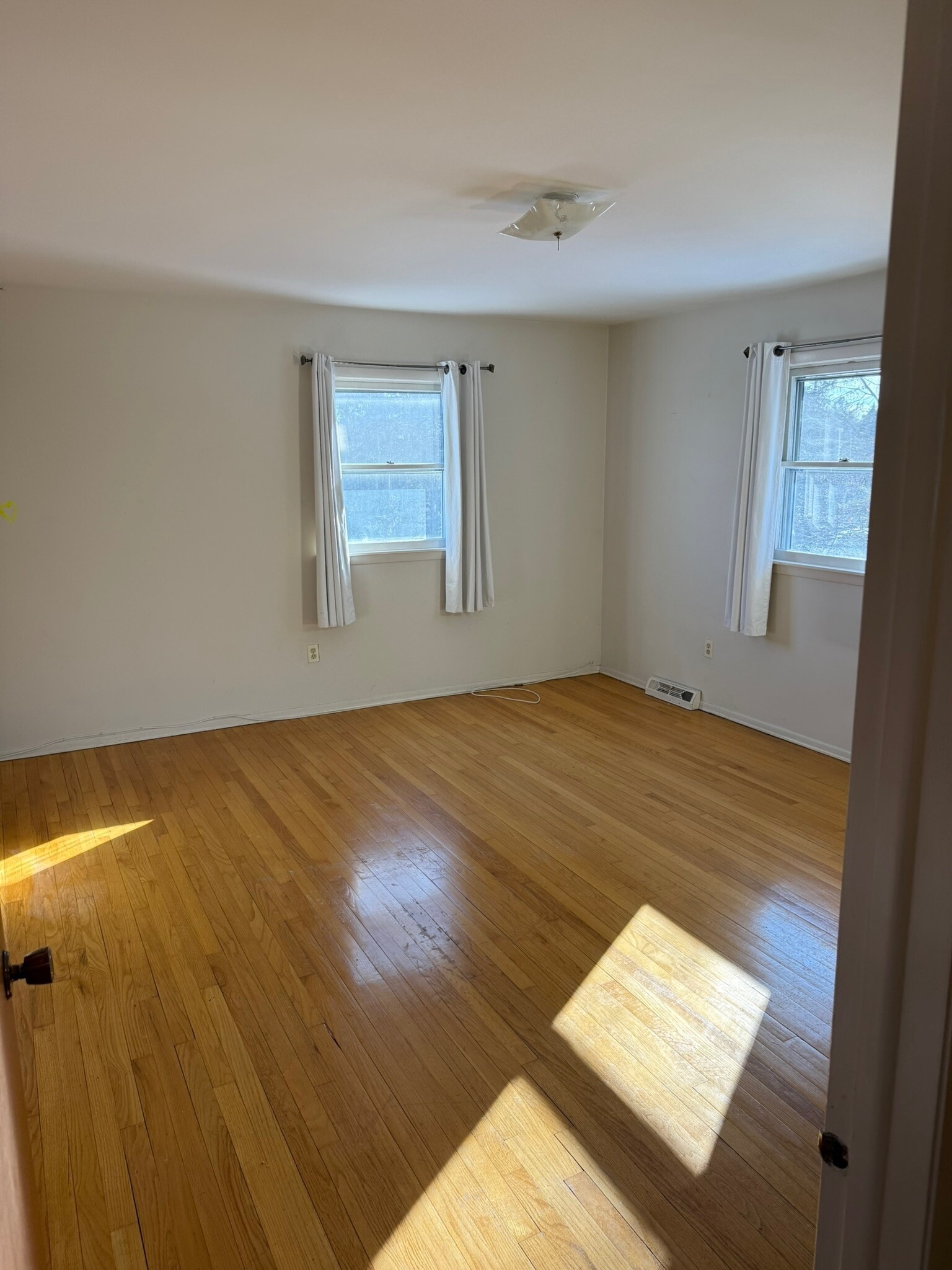 Masrter BR - 5 Graffin Dr