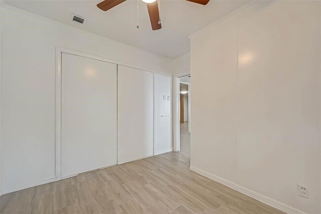 Building Photo - 2511 Maroneal St