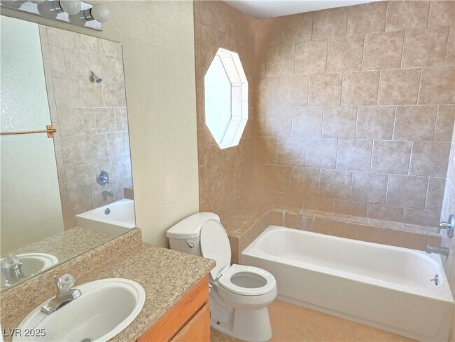 Building Photo - 5072 S Rainbow Blvd