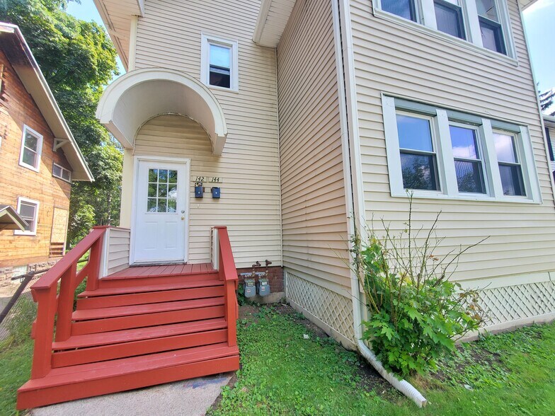 Exterior - 142-144 Ohio St