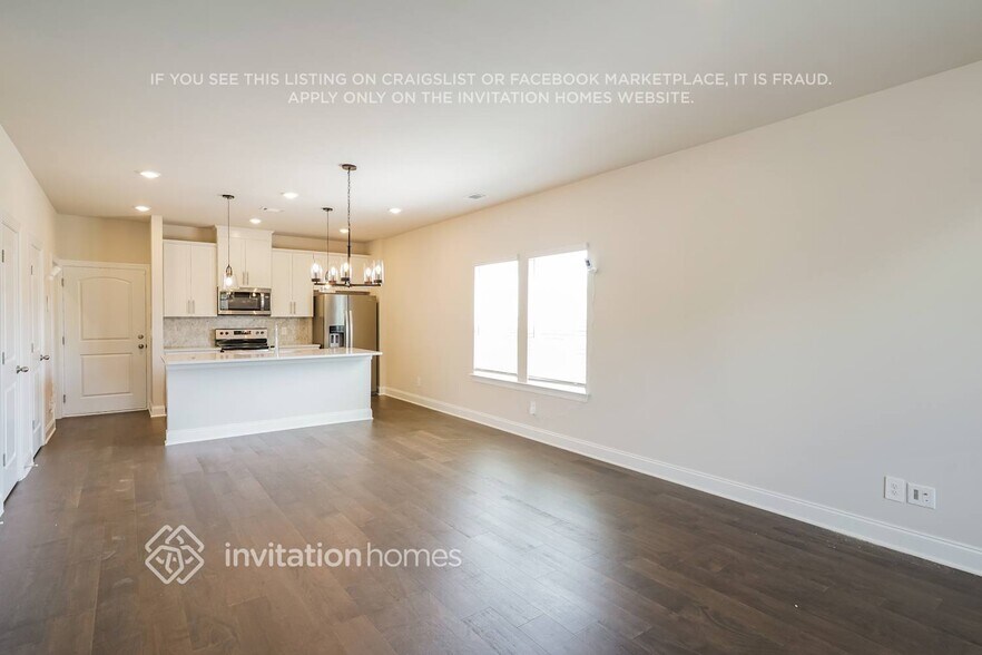 Building Photo - 136 Maybrook Dr