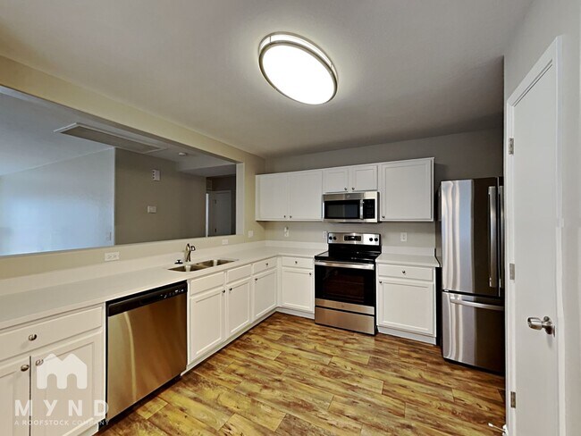 Building Photo - 10413 W Miami St