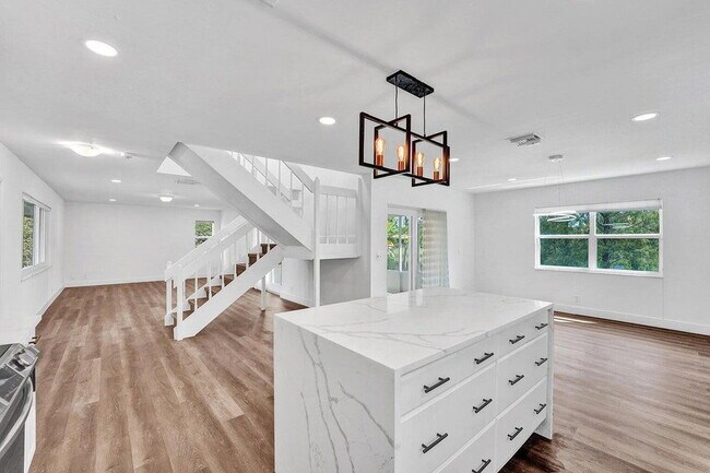 Building Photo - 4110 NW 10th St