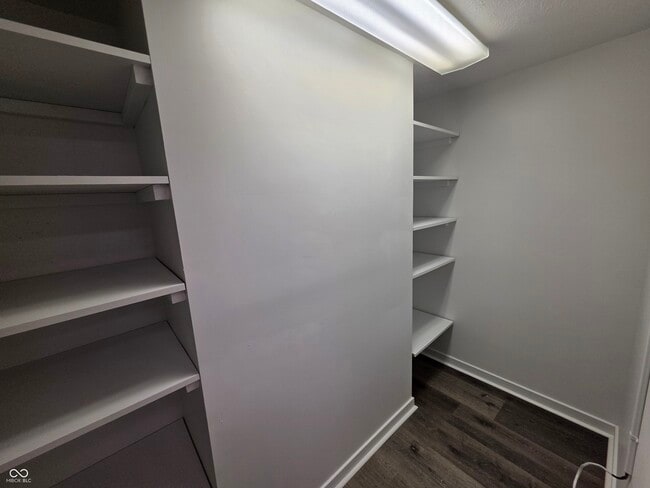 Building Photo - 3803 Biscayne Rd