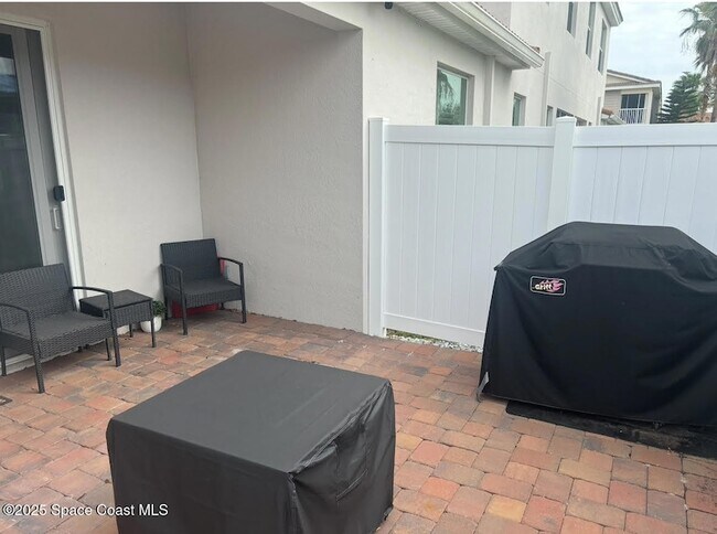 Building Photo - 1805 Noel Pl