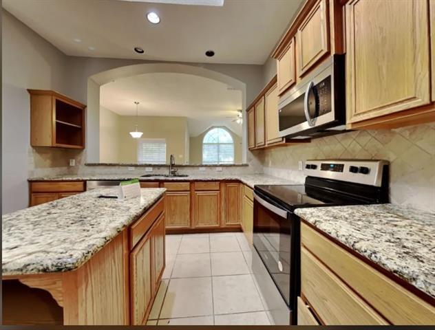 Building Photo - 7917 Desert Rose Ct