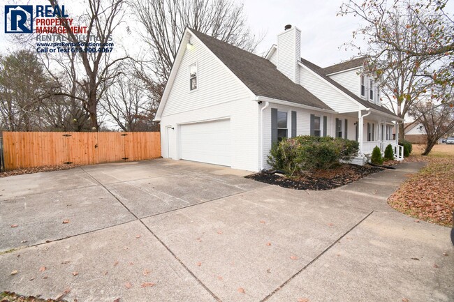 Building Photo - Large home in Smyrna with attached garage,...