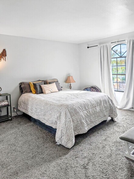 Building Photo - 4050 Pacific Harbors Dr