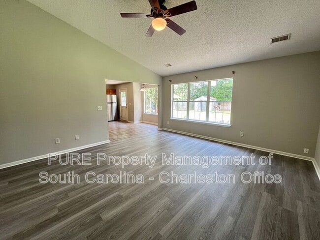 Building Photo - 7206 Sweetgrass Blvd