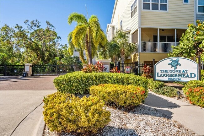 Building Photo - 3167 Moorings Dr S