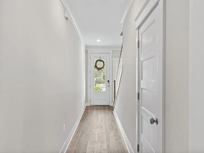 Building Photo - Gorgeous newer 2-Story, 4 bedroom Home in ...