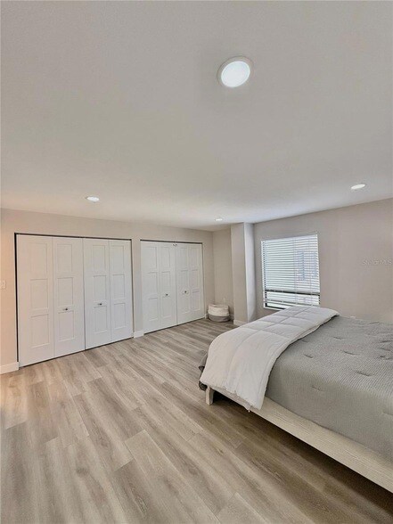 Building Photo - 450 S Gulfview Blvd