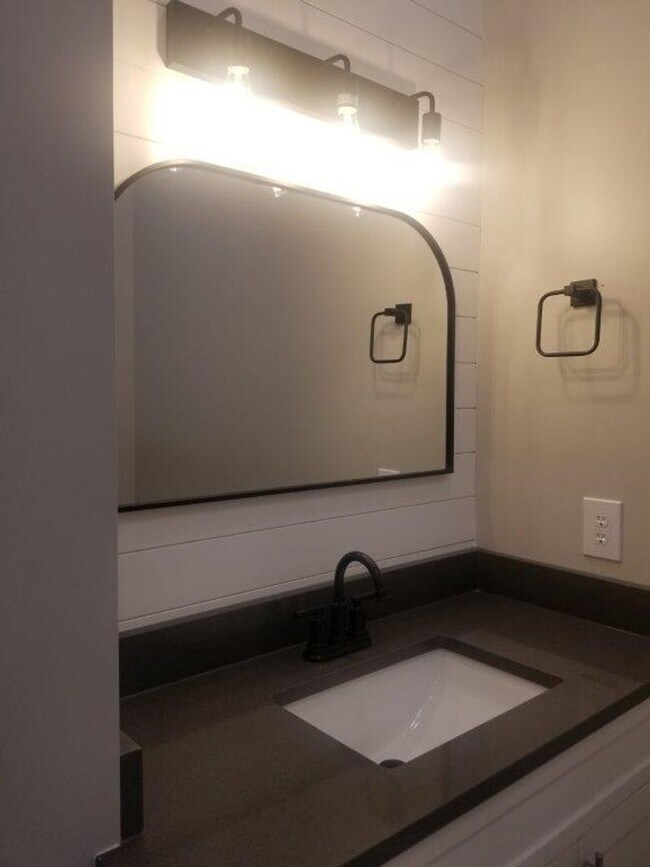 Building Photo - 6047-E Wayne Memorial Drive