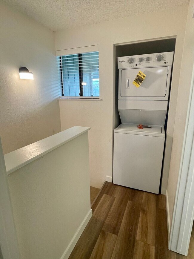 Building Photo - Fully updated/renovated unit NO GARAGE 1 B...