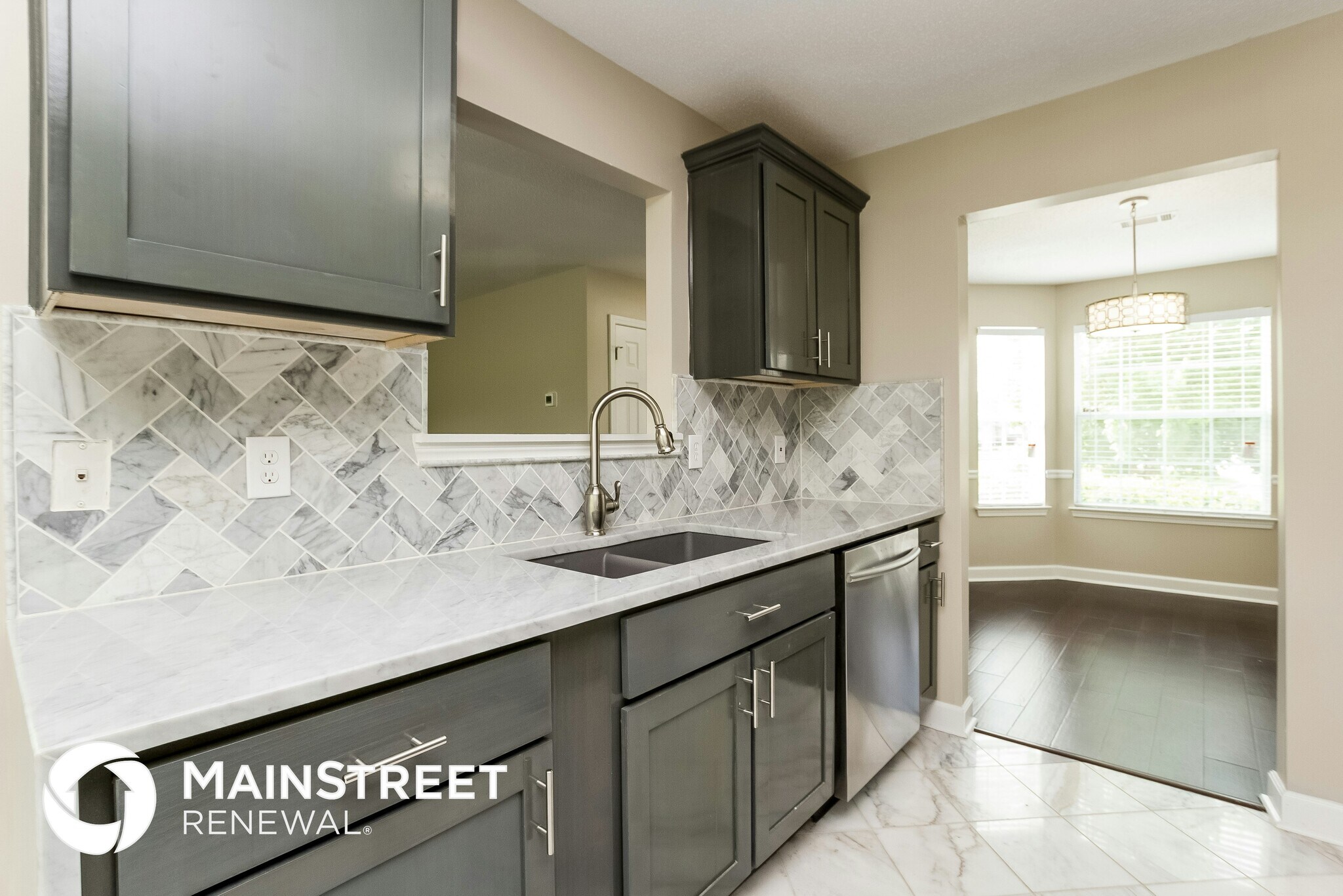 Building Photo - 6123 Lamp Post Pl