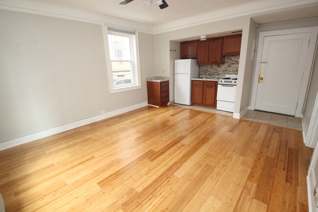 Adrian Hardwood Living Room - ALL RENTED! - Oakland Apartments