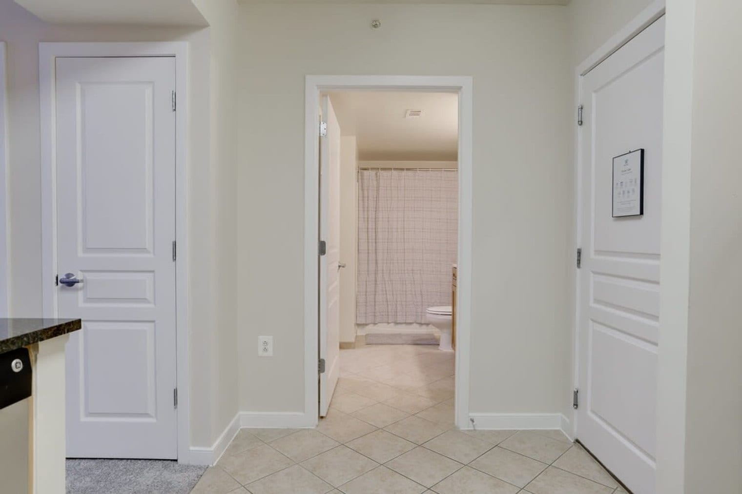 Building Photo - 550 14th St S