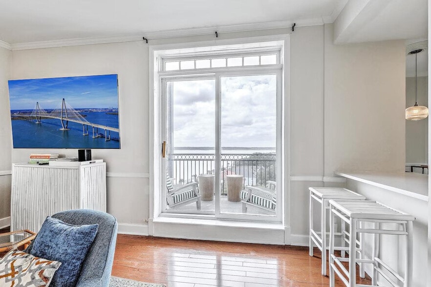 Building Photo - 14 Murray Blvd