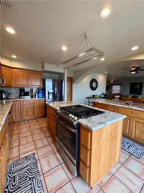 Building Photo - 10641 S River Terrace Dr