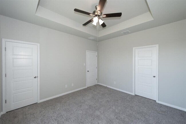 Building Photo - 383 Cross Barn Blvd