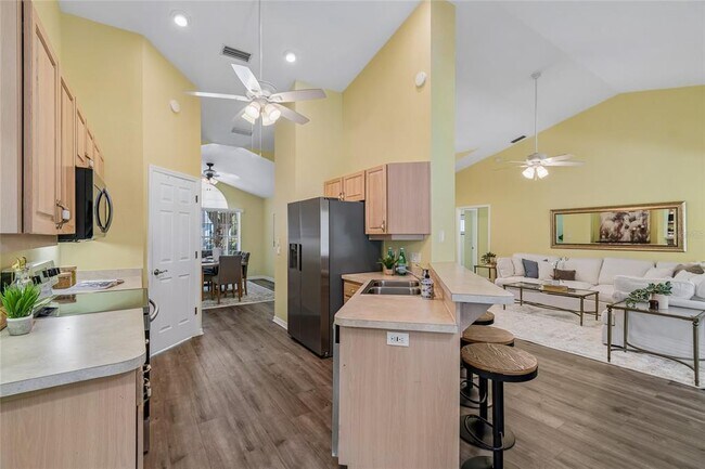 Building Photo - 12728 Flamingo Pkwy