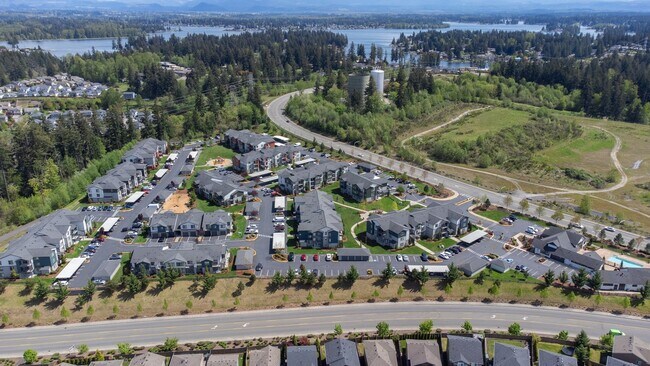 Building Photo - Four Lakes Apartment Homes